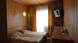 Гостиница Эдельвейс Абзаково Двухместный номер с 2 отдельными кроватями-2